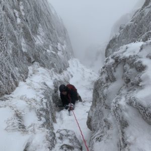 STAGE 2772 : INITIATION A L'ALPINISME HIVERNAL DANS LE QUEYRAS (GLACE, GOULOTTE) : VERS L'AUTONOMIE ! (NIVEAU 2)