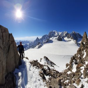 cascade de glace, goulotte, hivernal, crevasse, formation, stage, FFME Auvergne-Rhône-Alpes